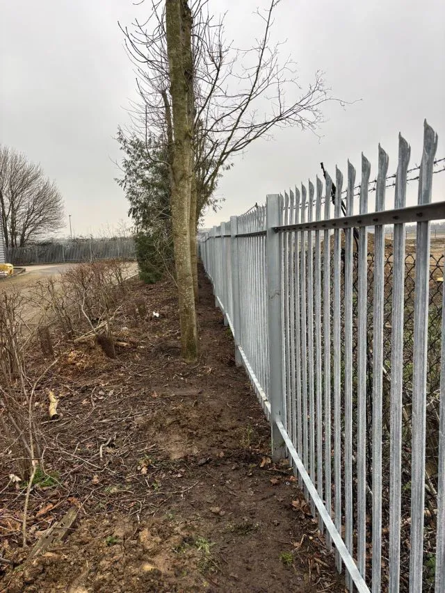 Swindon warehouse steel palisade security fencing